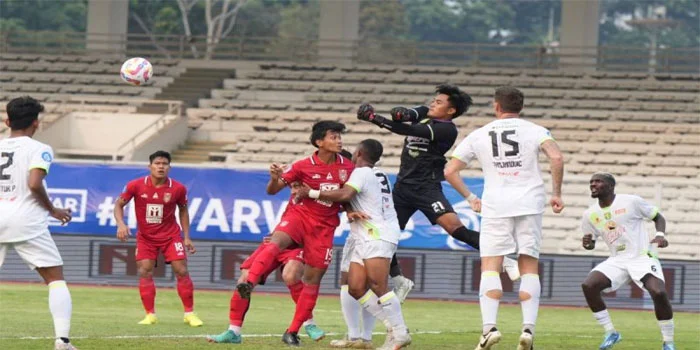 BRI-Liga-1-2024-2025---Hasil-Imbang-dari-Persebaya-vs-Malut-United