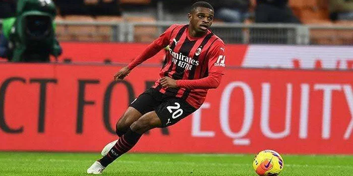 Juventus Layangkan Tawaran Untuk Bek AC Milan, Pierre Kalulu