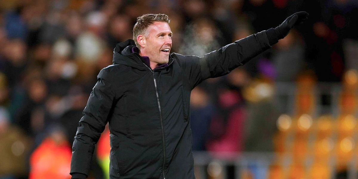 Rob-Edwards-Puji-Komitmen-Pemain-Wolves-Setelah-Imbang-Tanpa-Gol